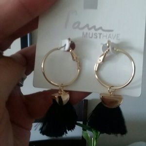 Gold and black dangling sweeping earrings